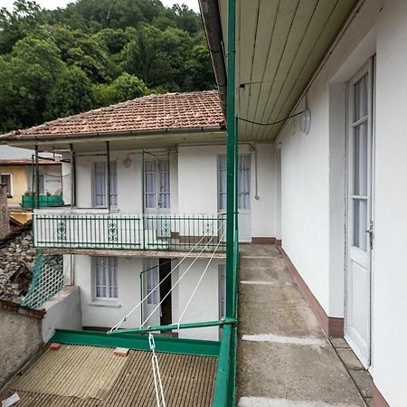 Ostello Di Germagno Omegna Exteriör bild