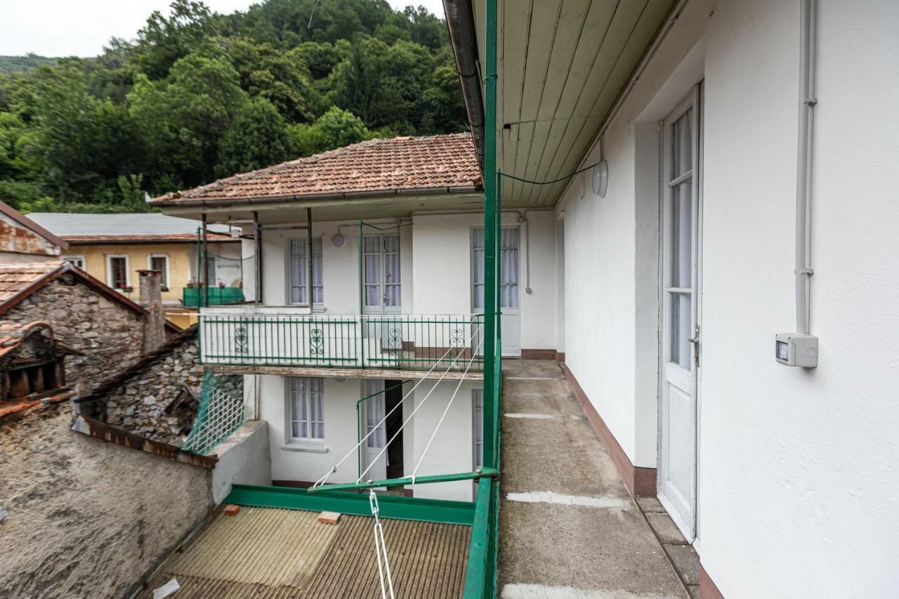 Ostello Di Germagno Omegna Exteriör bild